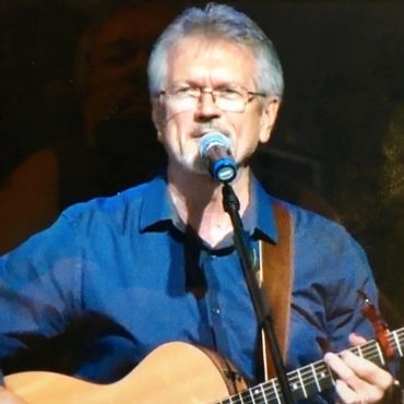 Leading Worship at First Baptist Church Lake St Louis MO