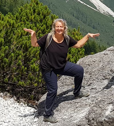 Margot Blaschke ist diplomierte Bewusstseins- und Intuitionstrainerin im Burgenland.