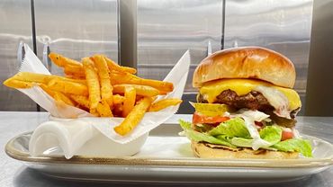 Everest Smash Burger