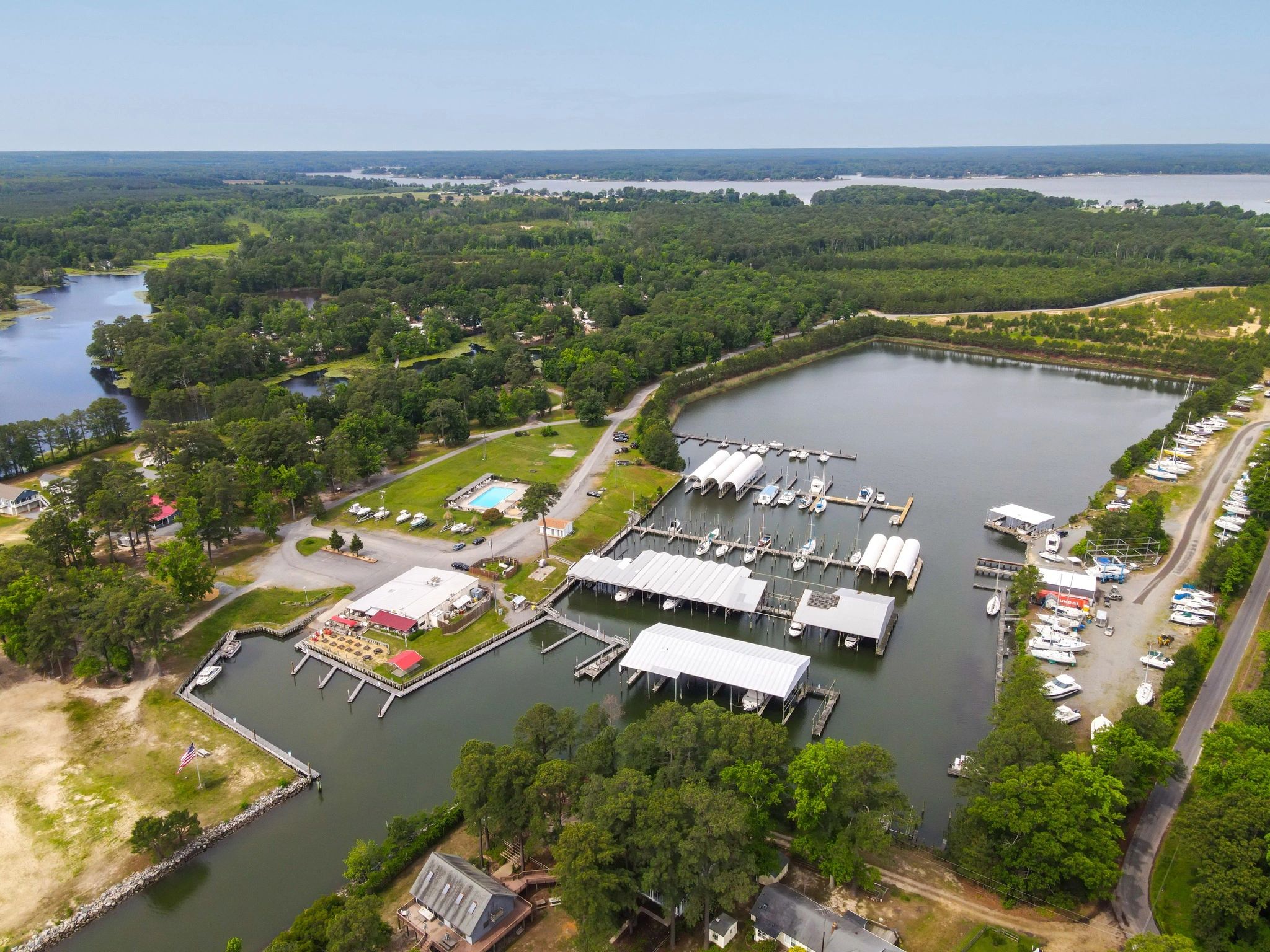Coles Point Marina: Your Potomac River Retreat Awaits!