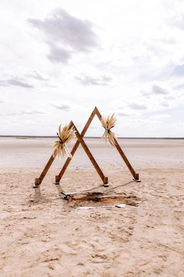 9ft & 7ft Triangle Arches $50