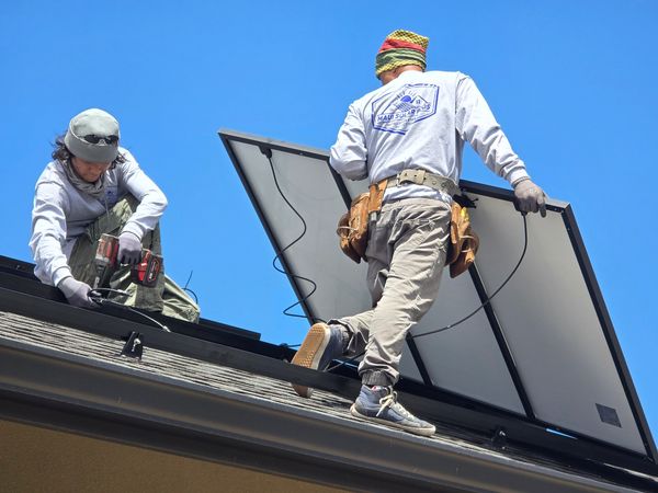 solar-panel-install-makawao-maui-residential-roof