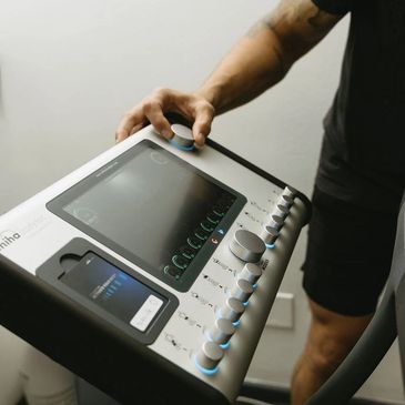 Medically certified Miha Bodytec II Electro Muscular Stimulation (EM3) machine.