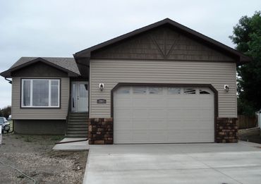 New House with Garage