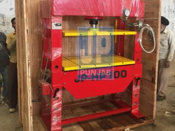 hydraulic press , power operated hydraulic press