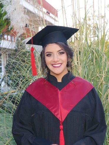 Renta de togas tintas individuales