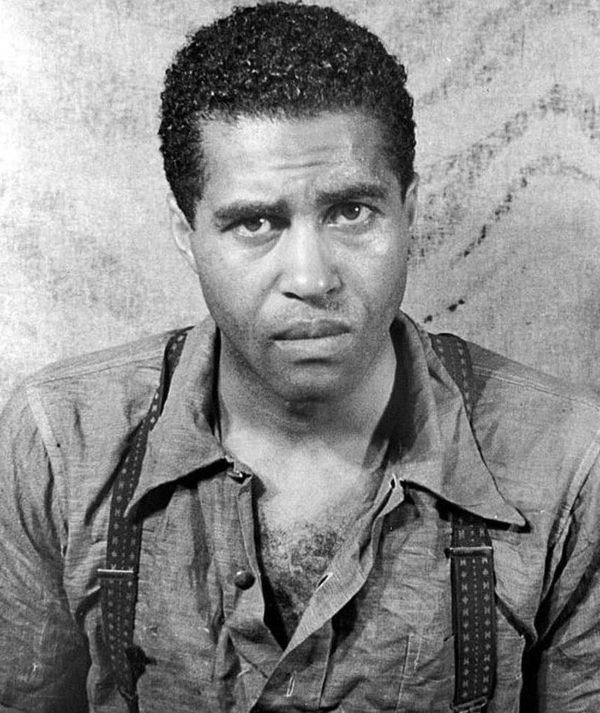 Robert Earl Jones was born on February 3, 1910 in Tate County, Mississippi.