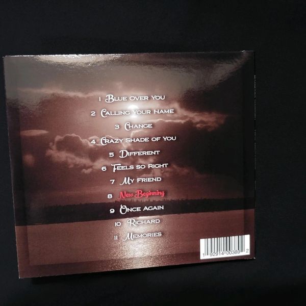 Barbara Anne Oregon Folksinger's album, "New Beginnings. Graphic links "listen" page within site