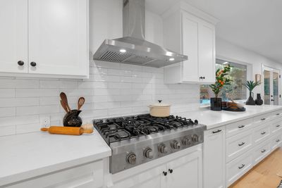 4810 Kitchen Details