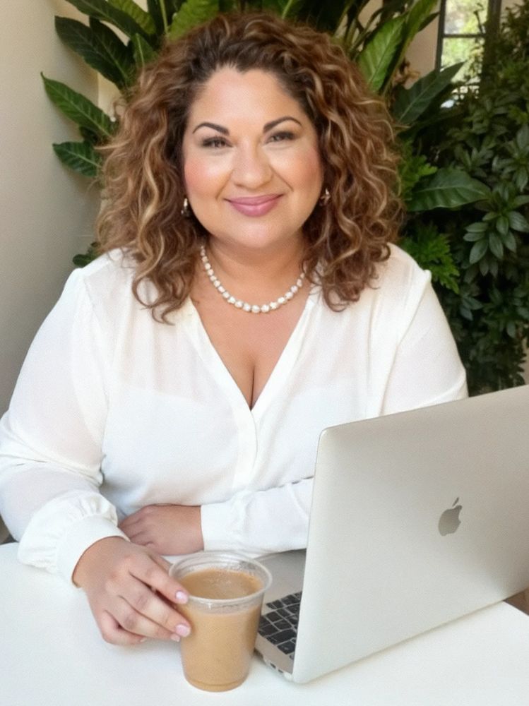 Olivia ha acompañado por más de 15 años cientos de mujeres que se sentían confundías con la Vida.