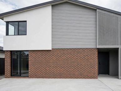 James Hardie fibre cement cladding installation featuring contemporary architectural wall panels on