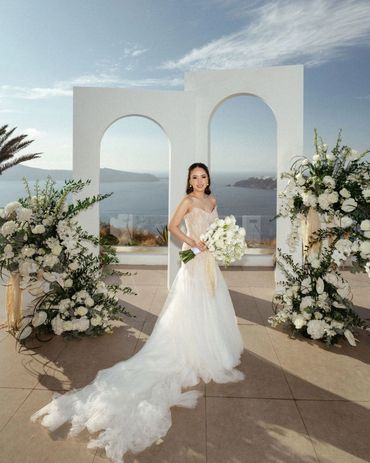 Wedding venues in Santorini.Wedding Villas & Hotels in Santorini 2026/2027 ! Book your Santorini We
