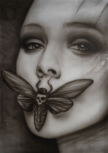 Silence girl.
Airbrush papier.
125 x 90 cm.
Price .- 1000.