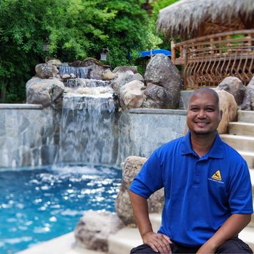 Azul Pool Service Hawaii, Small Business, Locally Owned & Operated. Est. 2006. Licensed & Insured.