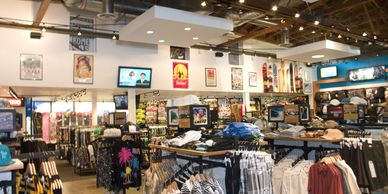 Retail Communications require instant communications for a better customer experience.