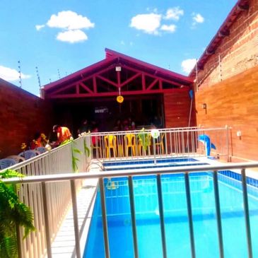 piscina area de lazer