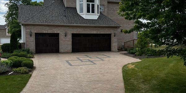 driveway installation, brick highlight, design, brick inlay