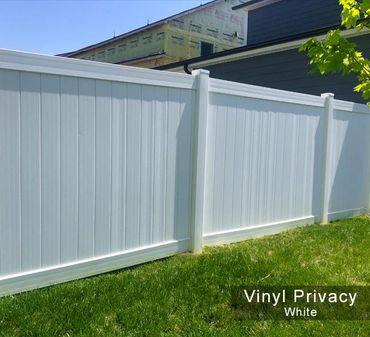 White full-privacy vinyl fence