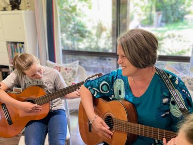 Guitar lessons for beginners