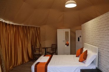 Experience the Ultimate Dunes Camping & Safari Adventure with Travel Tech Holiday!