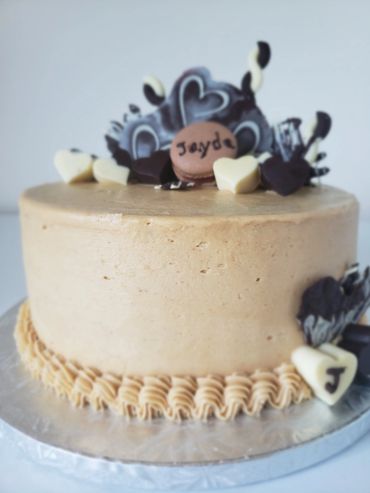Peanut butter chocolate cake; chocolate work; chocolate decorations