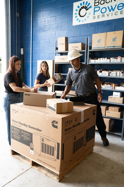 Technicians for Generators, installation, services, maintenance and parts: Kohler, Cummins, Generac