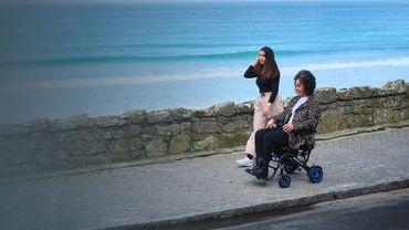 Folding Carbon Electric Wheelchair is the best solution of ultralightweight wheelchair
