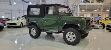 Land Rover Defender 90