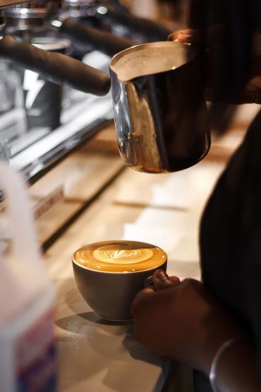 We only pour the best coffee, served daily ! 