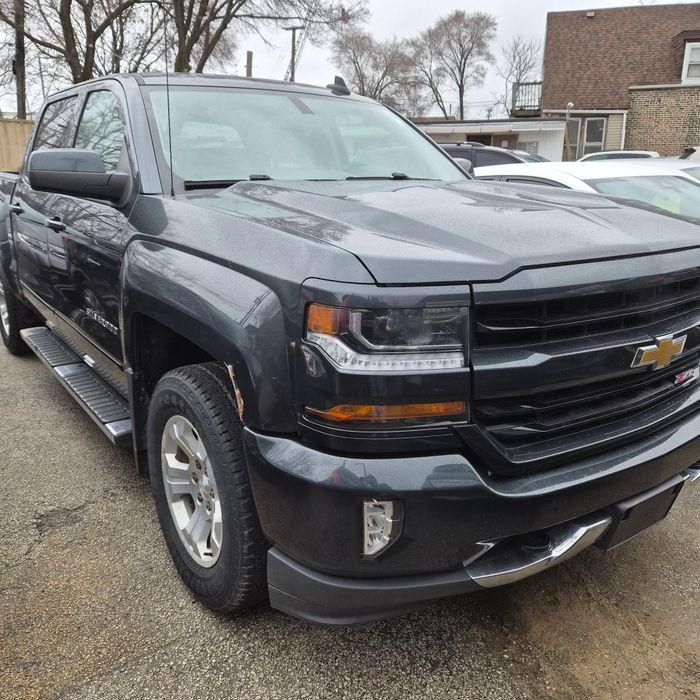 2004 Chevrolet Venture's photo