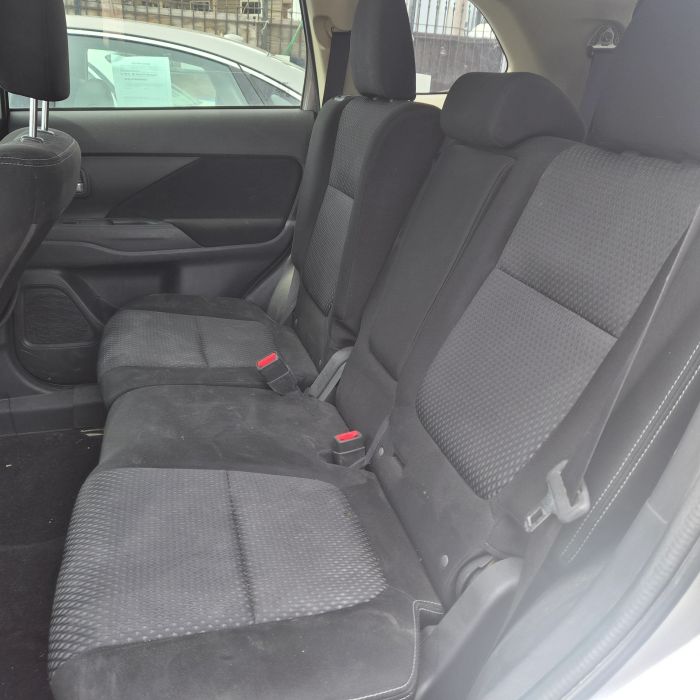 2018 Mitsubishi Outlander SEL - Photo 12
