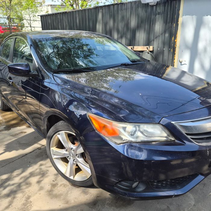 2013 Acura ILX 2.4 Premium's photo