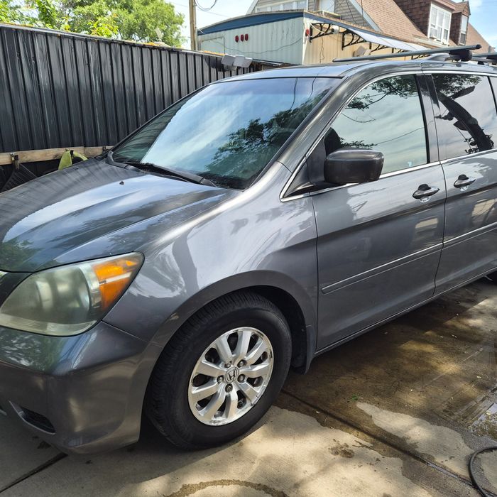 2010 Honda Odyssey EX-L's photo