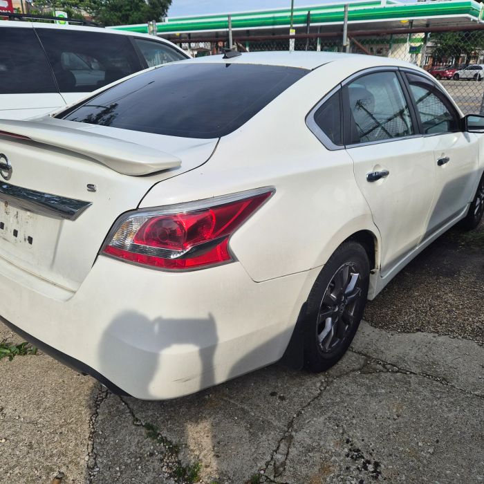 2015 Nissan Altima S - Photo 3