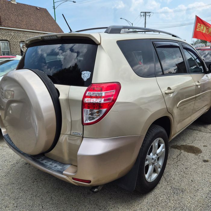 2011 Toyota RAV4 Base - Photo 16