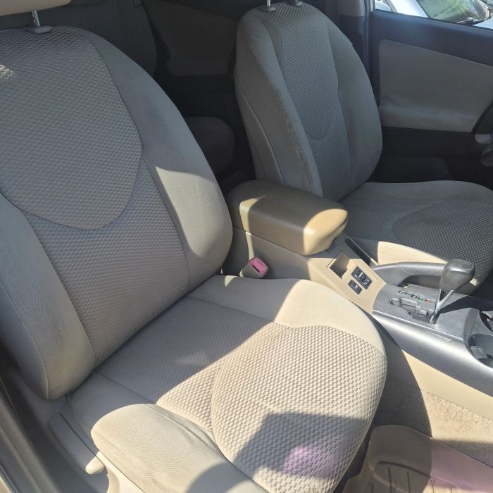 2011 Toyota RAV4 Base - Photo 22