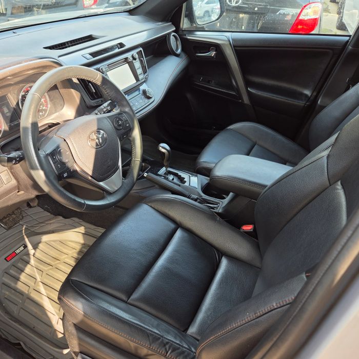 2011 Toyota RAV4 Base - Photo 34
