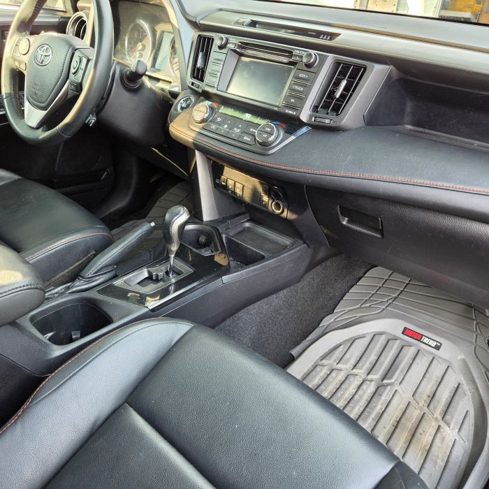 2011 Toyota RAV4 Base - Photo 38