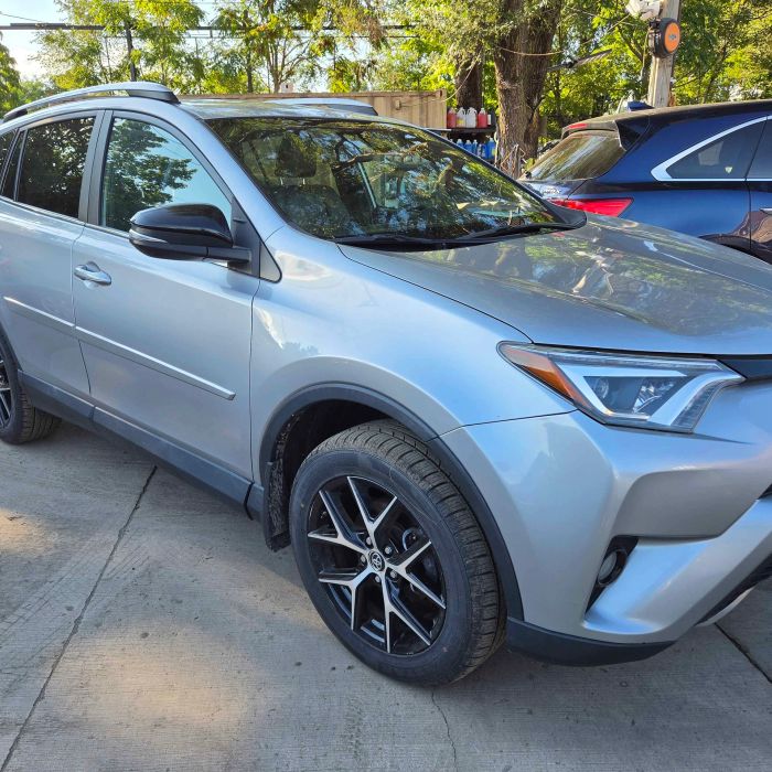 2011 Toyota RAV4 Base - Photo 29