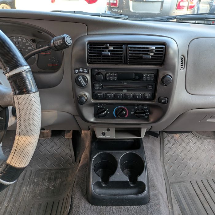 2001 Mazda B-Series SE - Photo 7