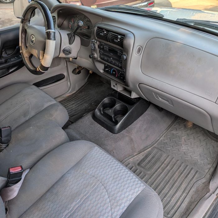 2001 Mazda B-Series SE - Photo 9