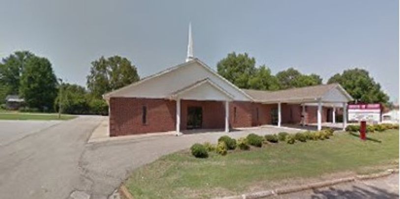 "FRONT STREET  CHURCH OF CHRIST"
4104 W-FRONT ST. 
MILAN, TN. 38358

"BE OUR HONOR GUEST"