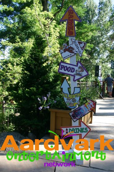 Custom signs from Aardvark Entertainment