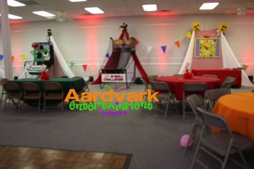 indoor set-up with low ceilings from Aardvark Entertainment