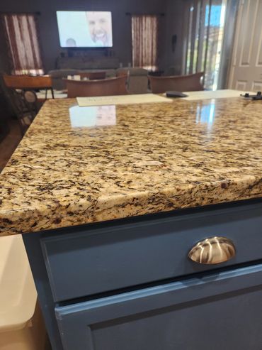 We offer granite deep clean, and sealing!