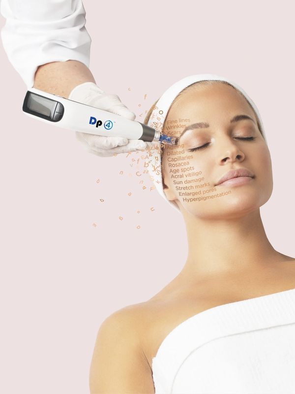 Skin treatment device targeting facial imperfections.