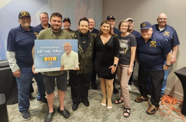Happy clients after Steven Best’s award-winning magic show.