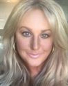 Valerie Johnson, Broker/ Owner