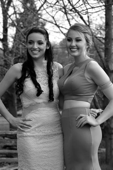 High school
Graduation
Girl
Friends
Outside