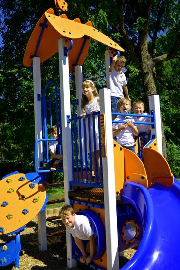 Kids
Outdoor
Photo
Portrait
Play structure
Laughing
Fun